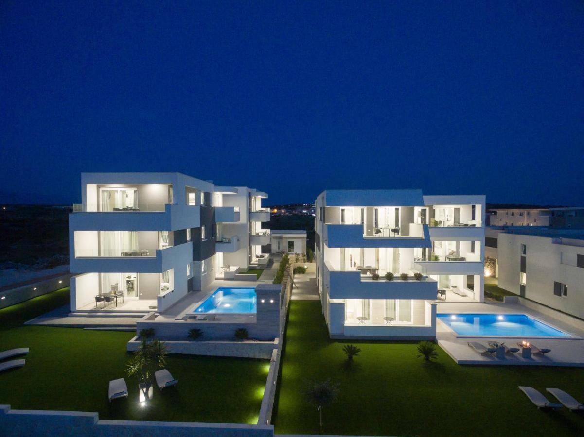 Apartments & Rooms Pool Villas Maris نوفاليا المظهر الخارجي الصورة