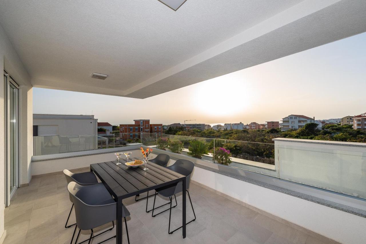Apartments & Rooms Pool Villas Maris نوفاليا المظهر الخارجي الصورة