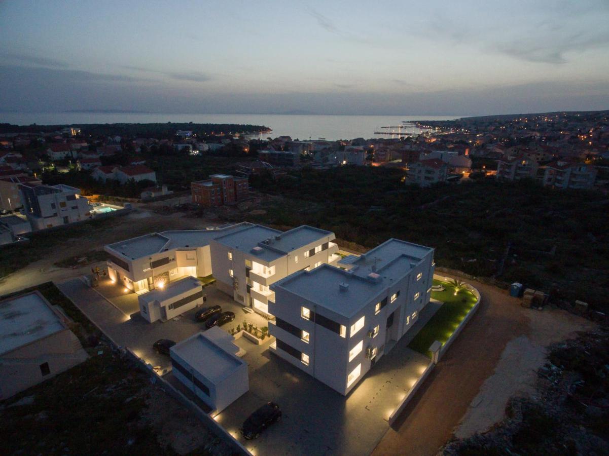 Apartments & Rooms Pool Villas Maris نوفاليا المظهر الخارجي الصورة