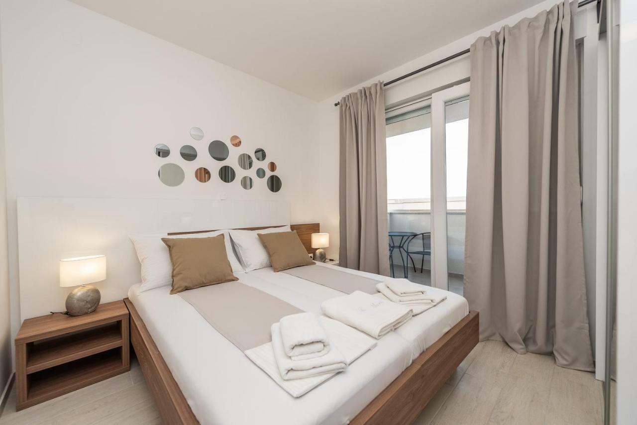 Apartments & Rooms Pool Villas Maris نوفاليا المظهر الخارجي الصورة