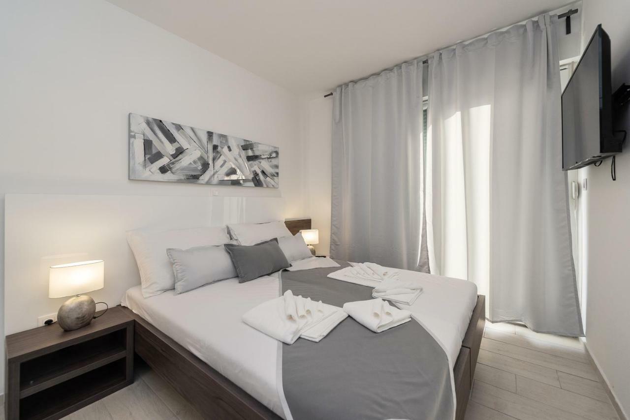 Apartments & Rooms Pool Villas Maris نوفاليا المظهر الخارجي الصورة